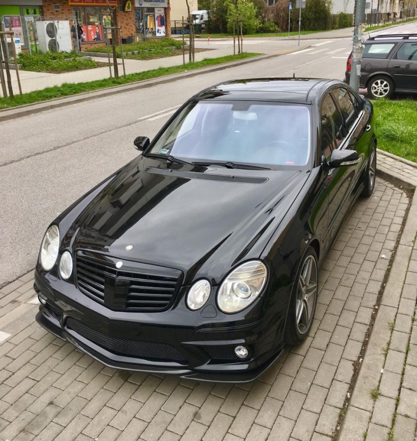 Мерседес w211 AMG