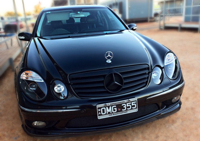 Mercedes-Benz w211 черный