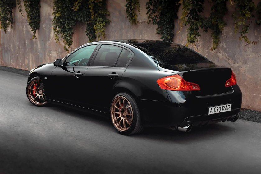 Инфинити седан g25