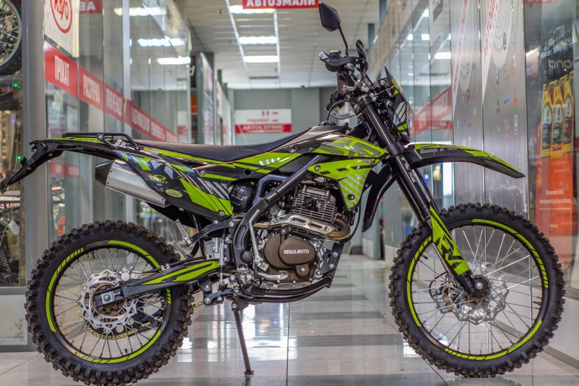 Regulmoto ZR 250