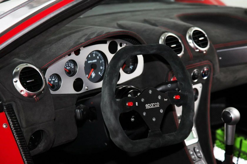 2m-Designs Gumpert Apollo s