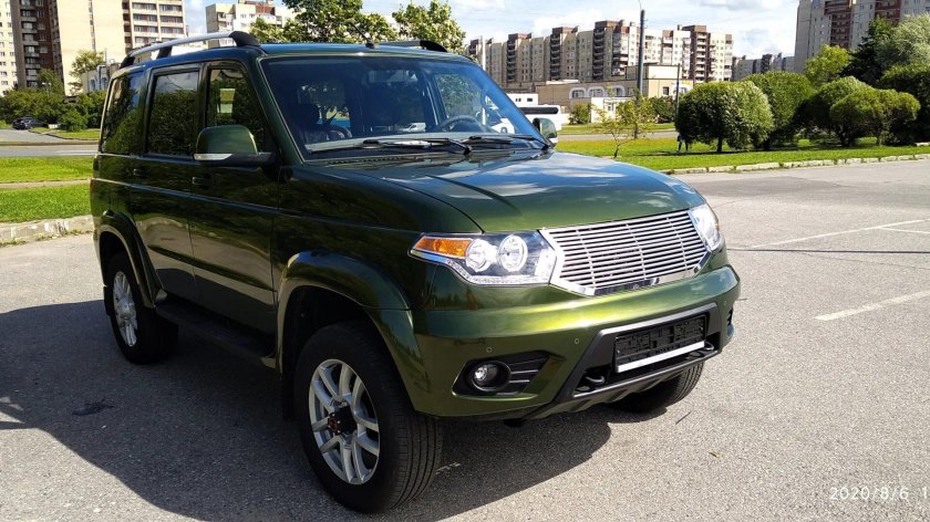 УАЗ Патриот 2022 зеленый