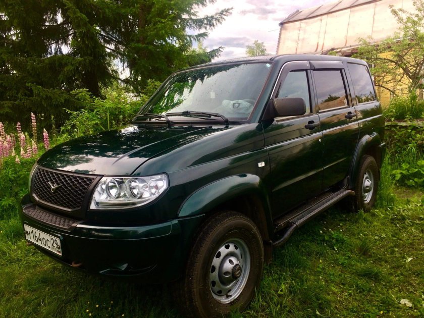 УАЗ Патриот 2014 зеленый