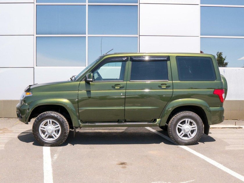 УАЗ Патриот зеленый металлик