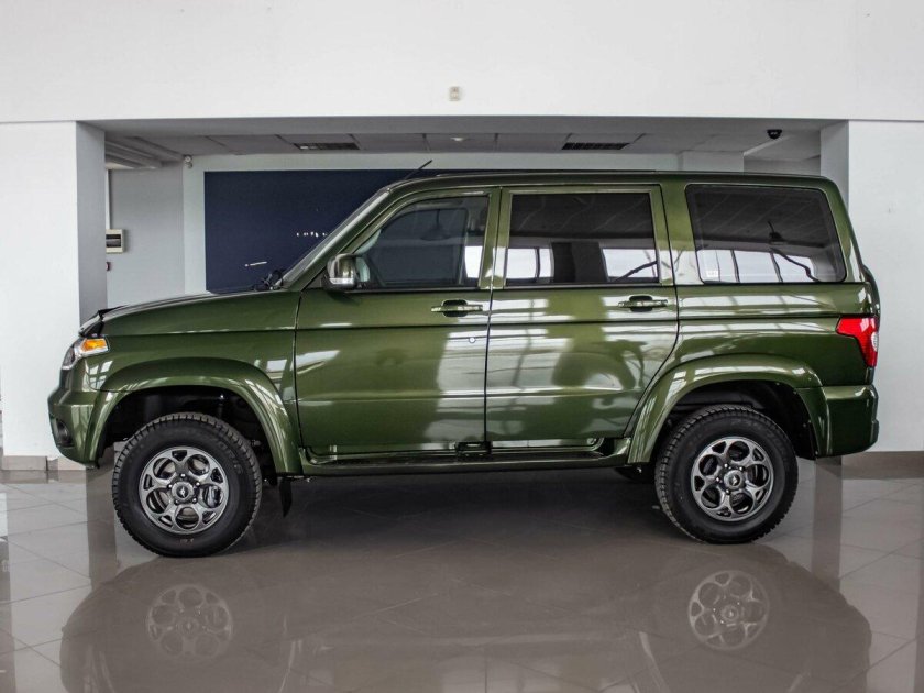 УАЗ Патриот изумрудный металлик