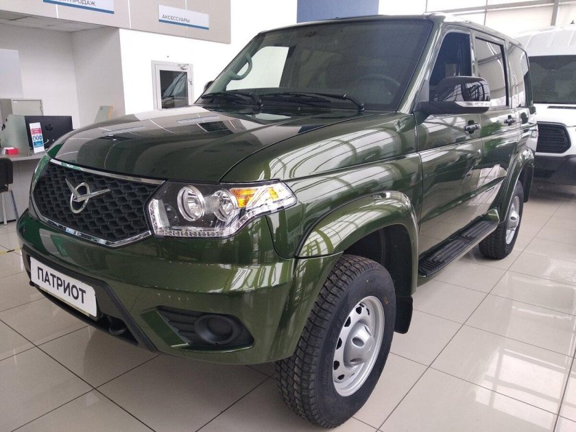 УАЗ Патриот 2020 зеленый металлик