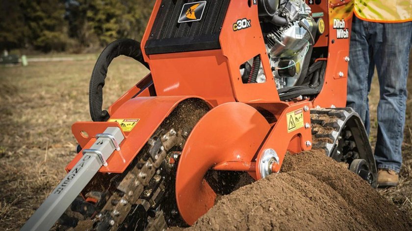 Траншеекопатель малогабаритный гусеничный ТКГ 1200