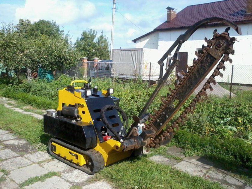 Траншеекопатель ТКГМ-1200