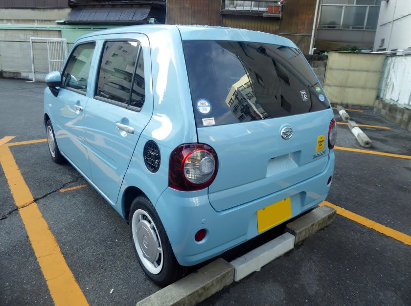 Дайхатсу синий