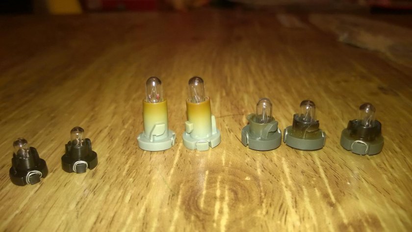 Ниссан Альмера н 16 лампа подсветки климата артикул