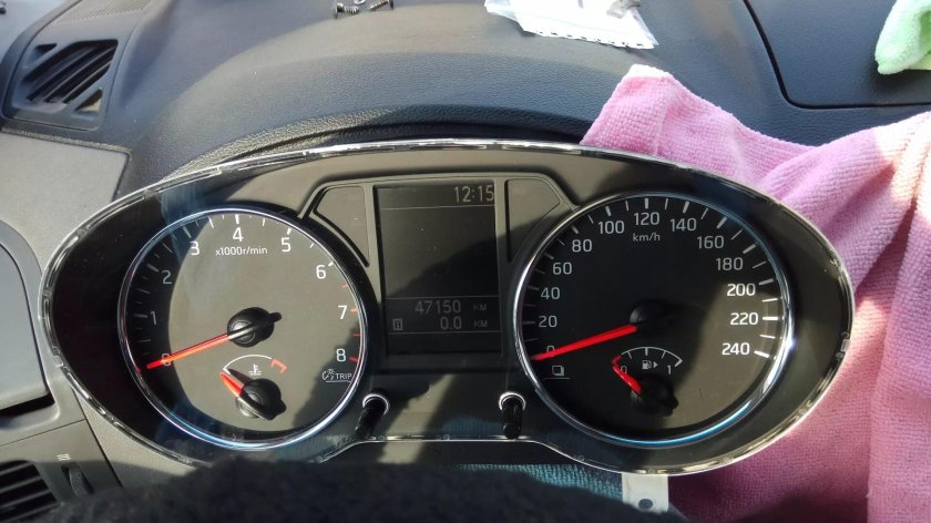 Панель приборов Nissan x-Trail t31
