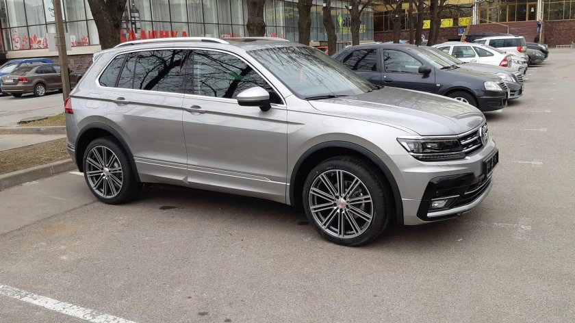 Volkswagen Tiguan 2 диски