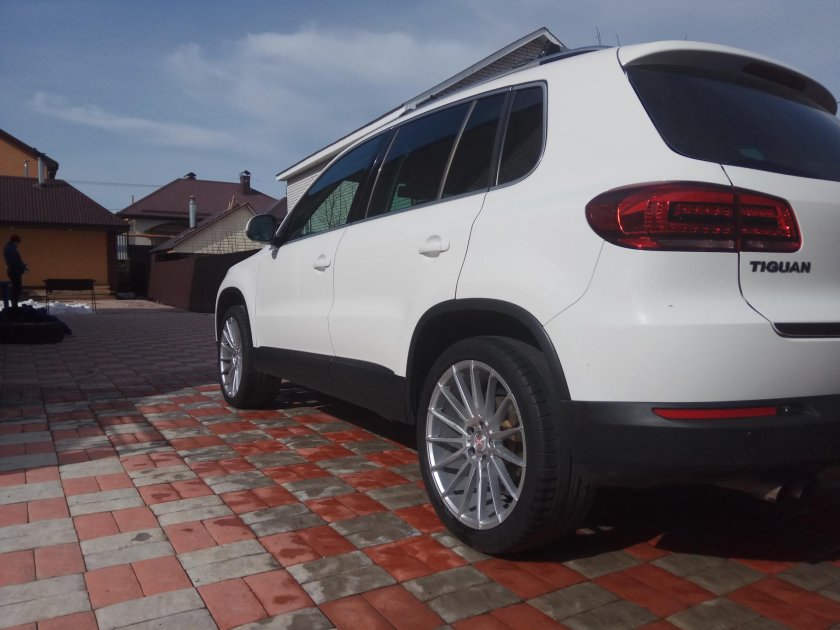 Tiguan 1 r19