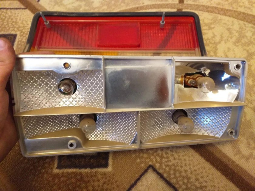 Габаритные лампочки ВАЗ 2107 задние