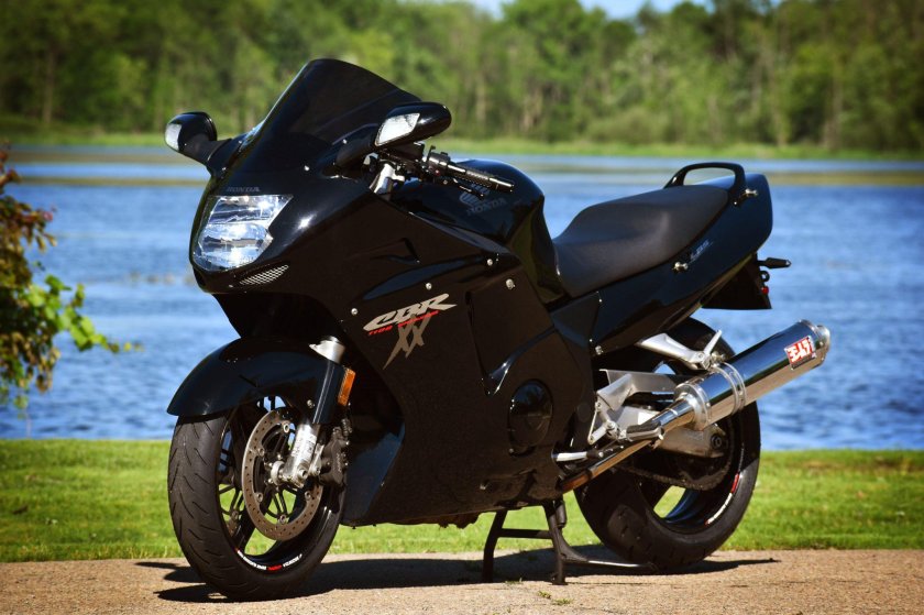 Хонда СБР 1100хх