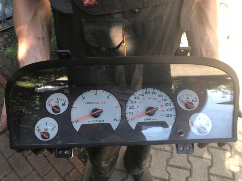 Спидометр Jeep Grand Cherokee