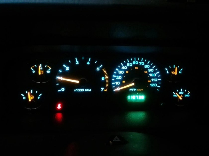 Jeep Grand Cherokee WJ подсветка приборной панели