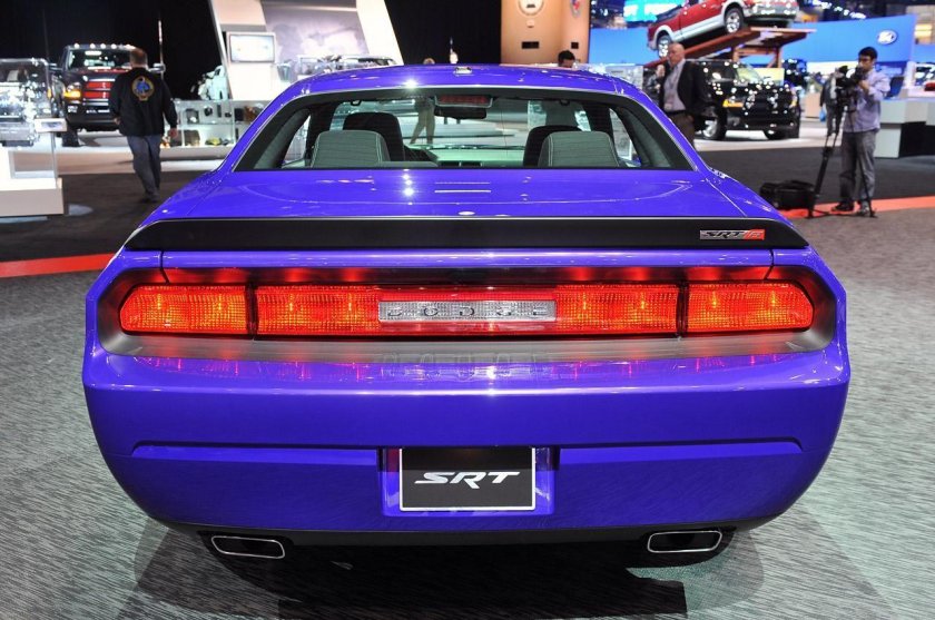 Додж Челленджер 2016