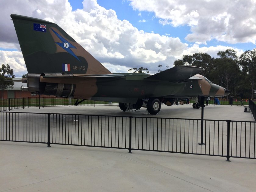 F-111 памятник Австралия