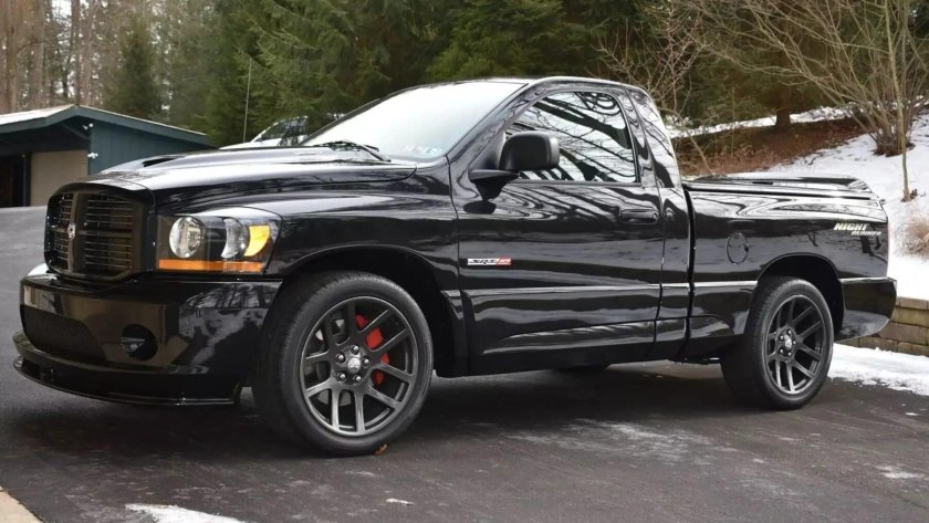 Dodge Ram srt-10