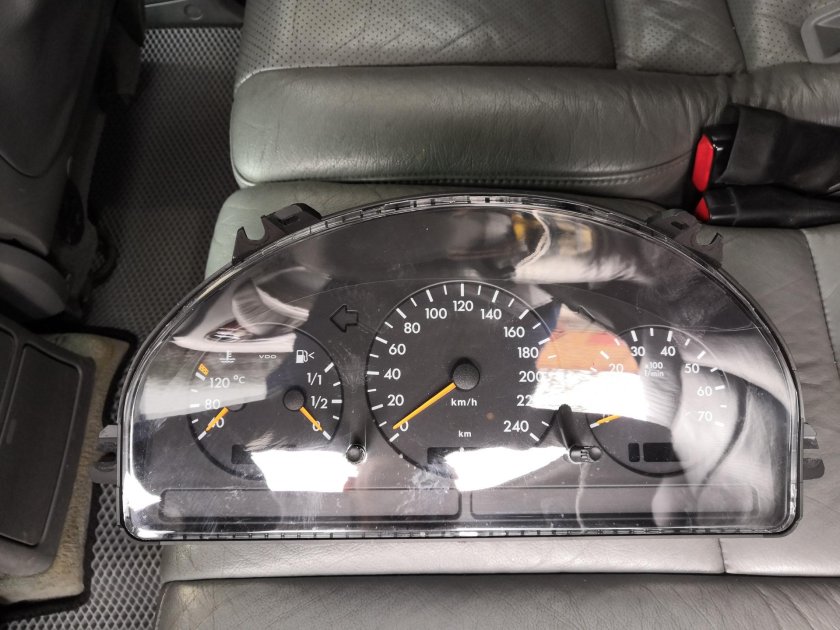 Приборная панель w163