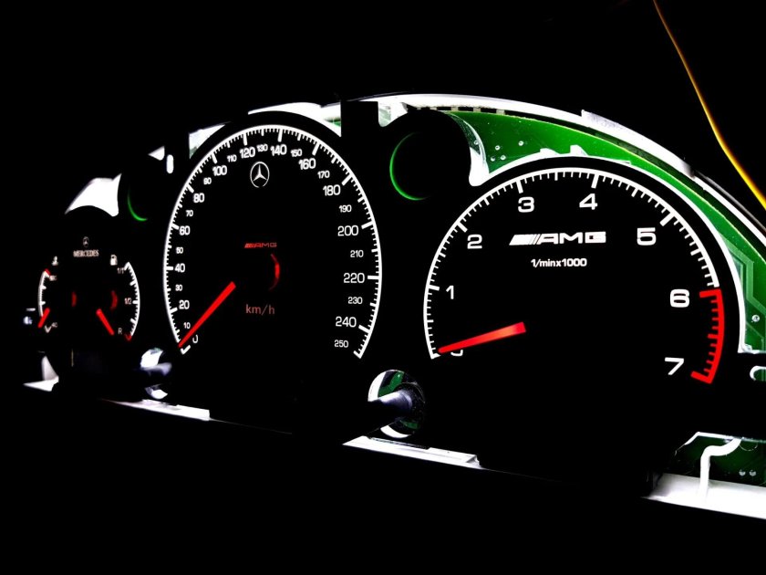 Mercedes ml w163 приборная панель