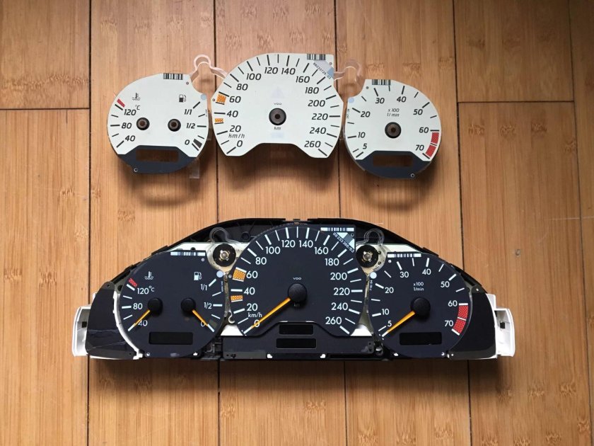 Шкала приборов Мерседес