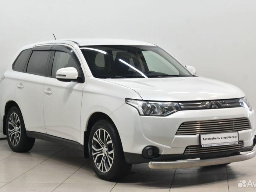 Модели Митсубиси Аутлендер