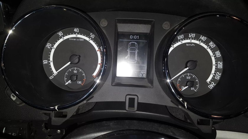 Панель приборов Шкода Йети 1.2