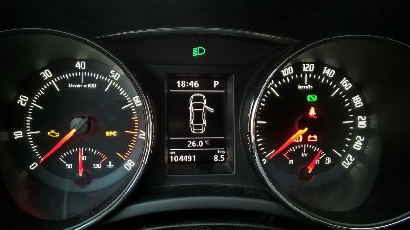 Панель приборов Шкода Йети 1.2