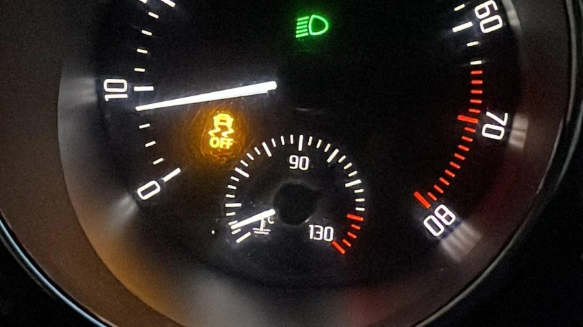 Горит лампочка подушки безопасности на Ниссан Кашкай