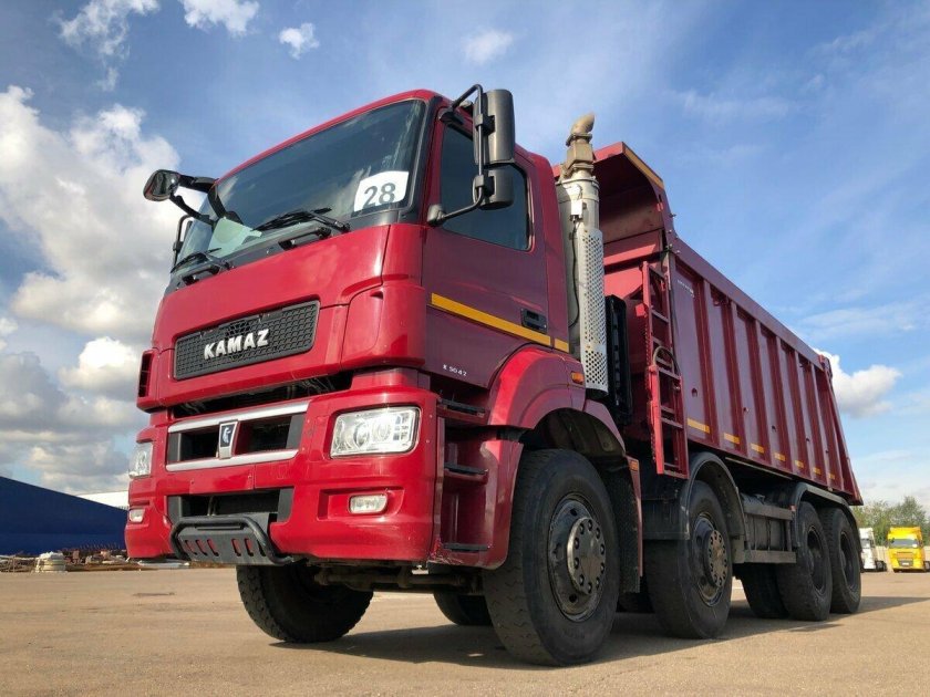 Самосвал КАМАЗ 65801-001-68