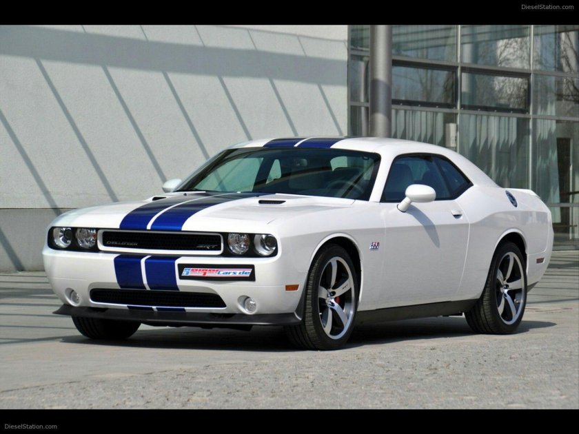 Dodge Challenger srt8 392