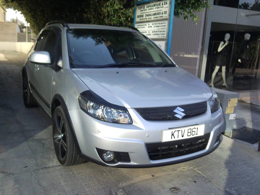 Suzuki sx4 2010 реснички