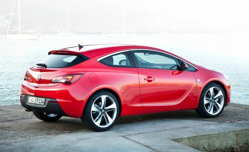 Opel Astra GTC 2014