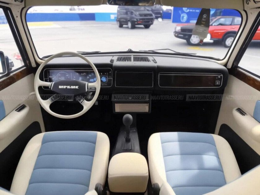 ИЖ 2717 салон