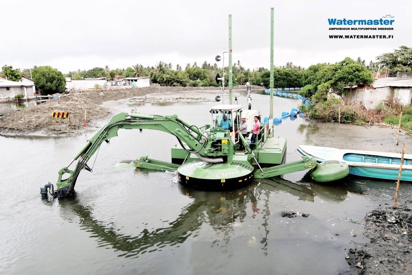 Земснаряд-амфибия Watermaster