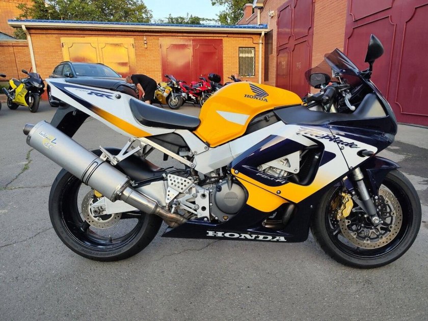 Рама Honda CBR 929 2000 Г