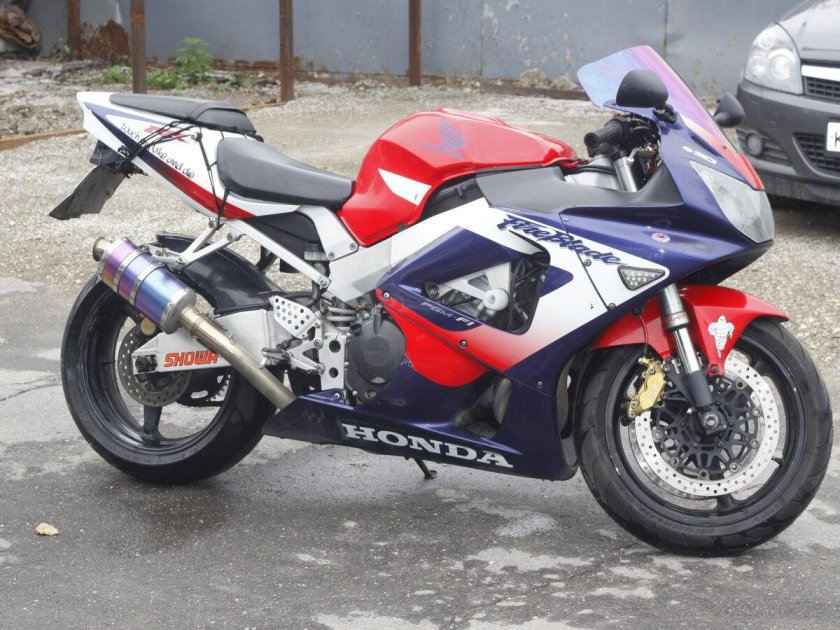 Honda cbr929rr Fireblade 2000
