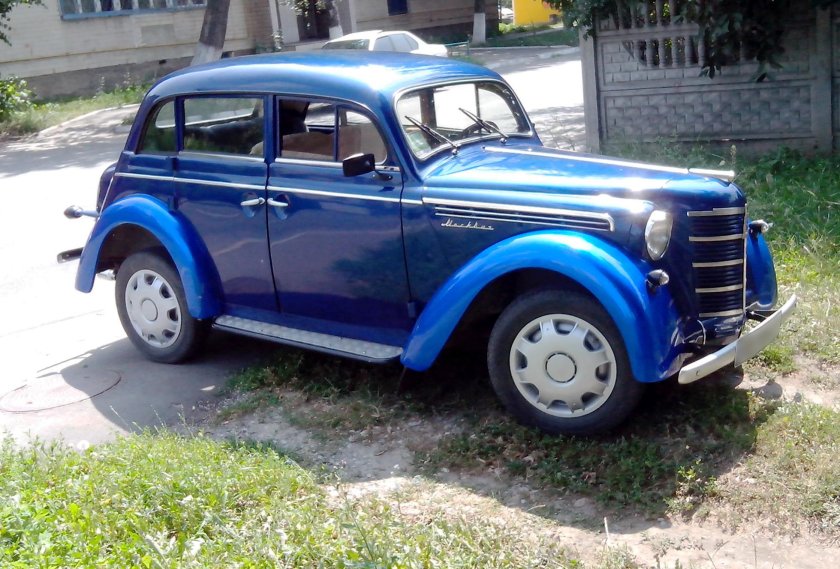 ИЖ Москвич-400