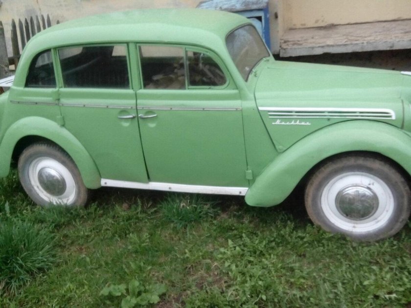 Москвич ИЖ 401