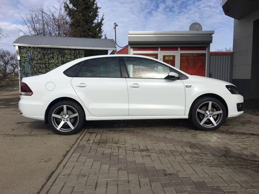 Neo v03 r15 на Volkswagen Polo