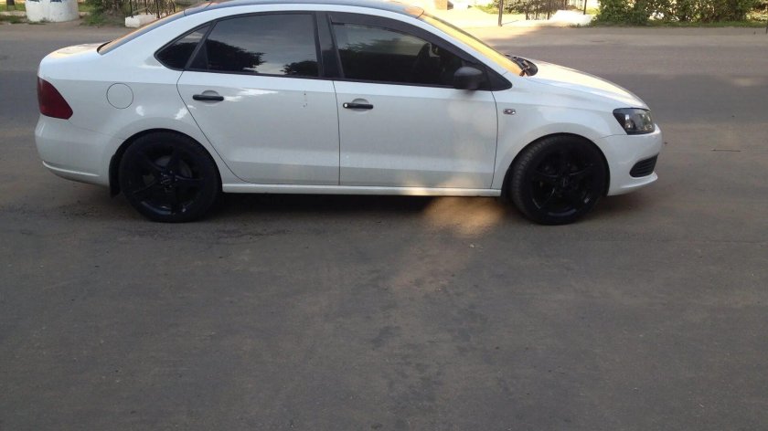 Диски Фольксваген поло r15 черные