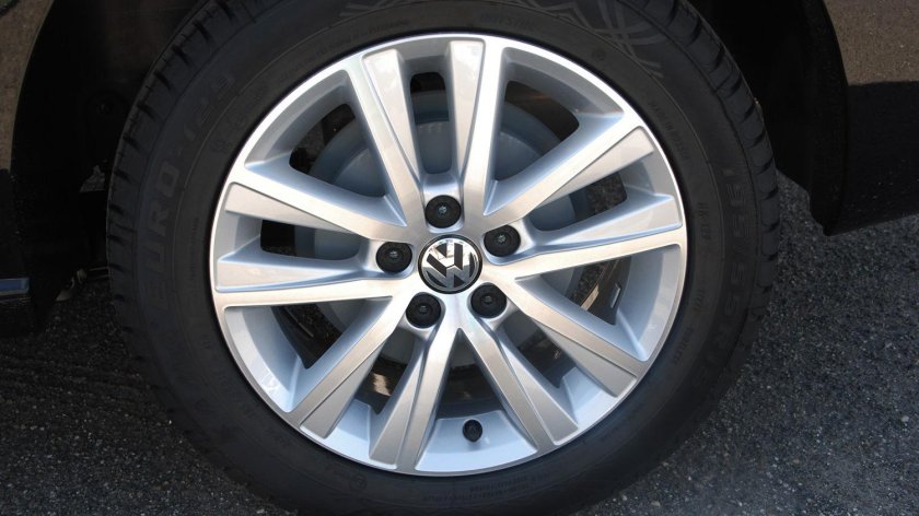 Оригинальные диски Volkswagen Polo sedan r15