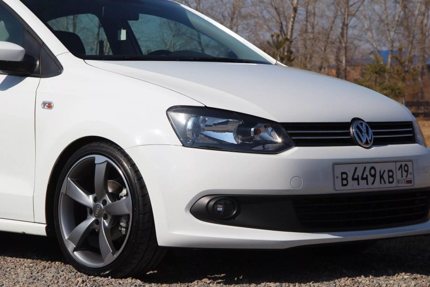 Фольксваген поло 5 r17