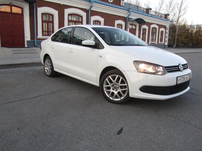 Volkswagen Polo sedan р16