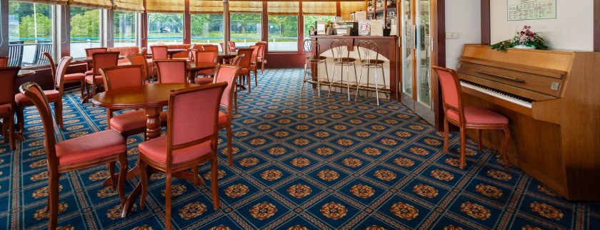 Зосима Шашков теплоход