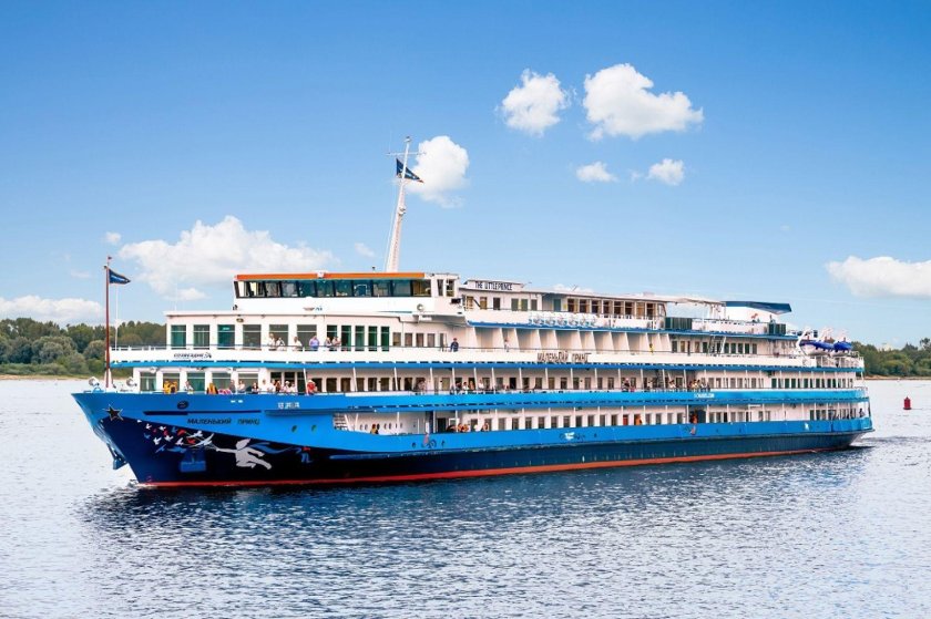 Круиз теплоход Кижи