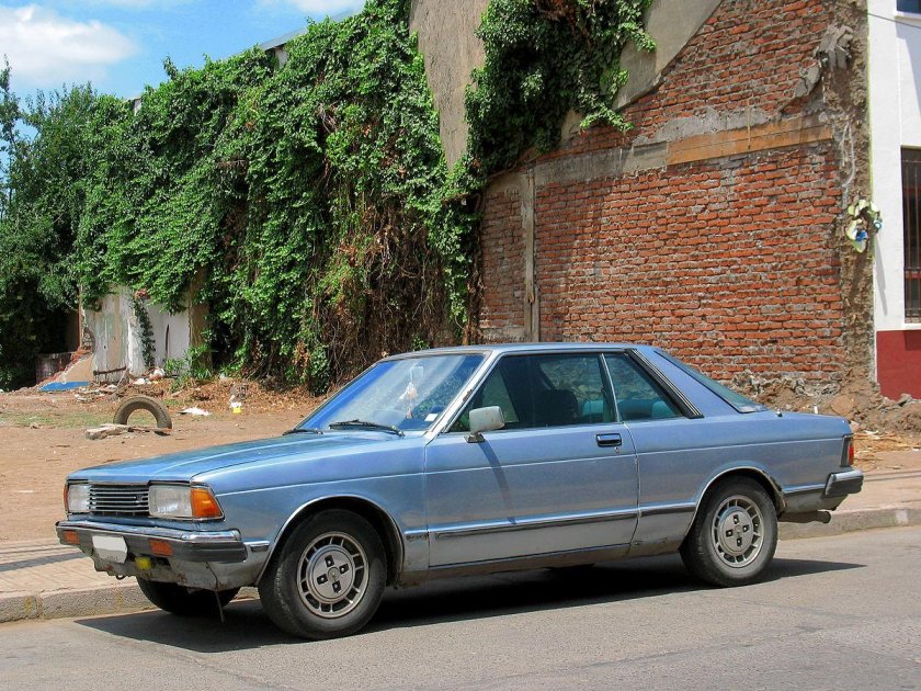 Датсун Блюберд 1983