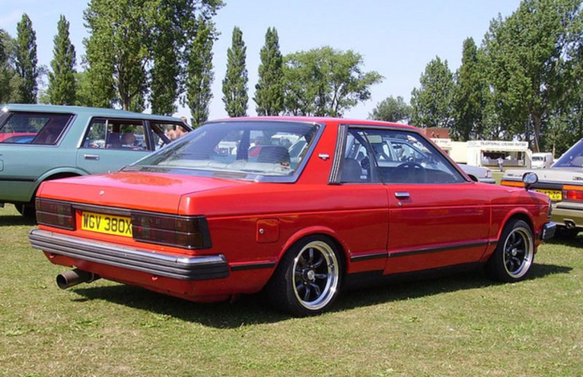 Nissan Bluebird 910